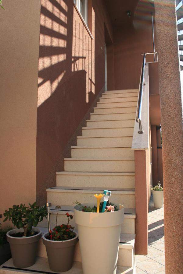 Apartmani Mia โตรกีร์ ภายนอก รูปภาพ