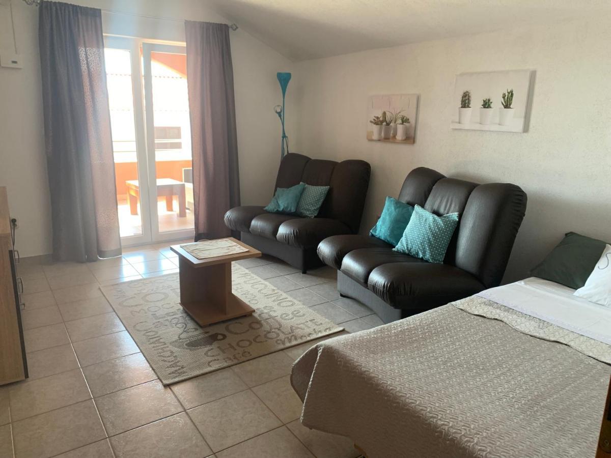 Apartmani Mia โตรกีร์ ภายนอก รูปภาพ